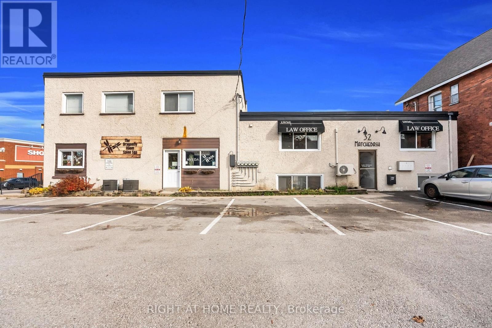 












32 MATCHEDASH STREET N

,
Orillia,




Ontario
L3V4T5


