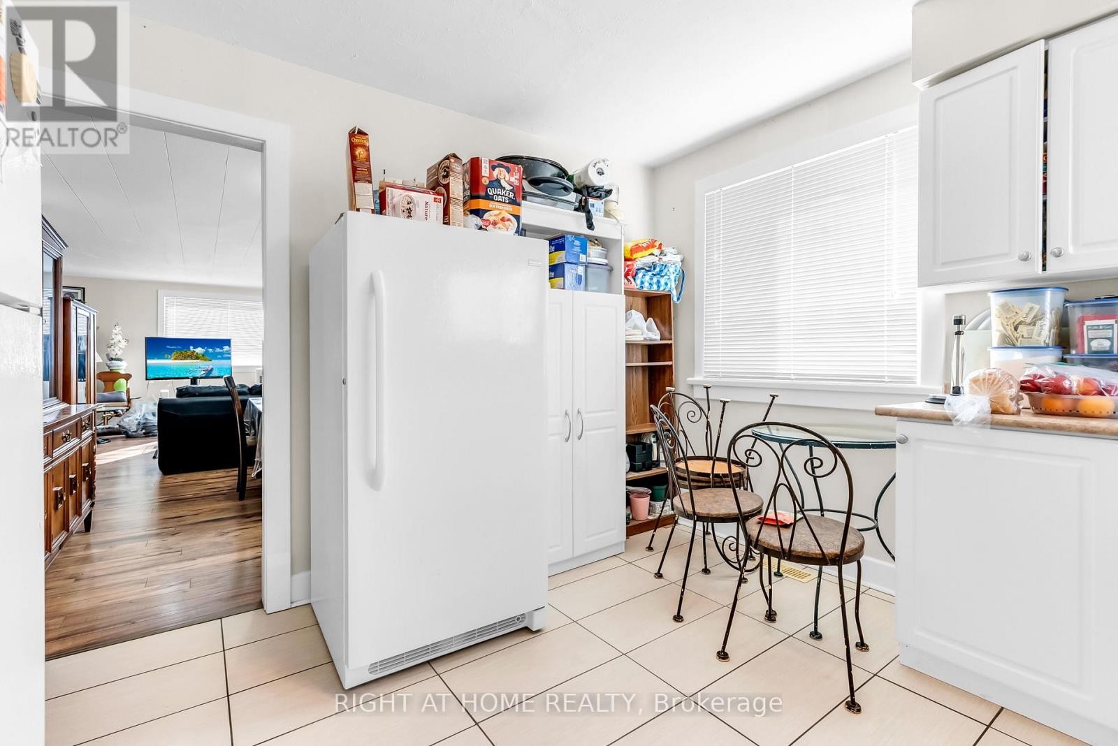 












32 MATCHEDASH STREET N

,
Orillia,




Ontario
L3V4T5

