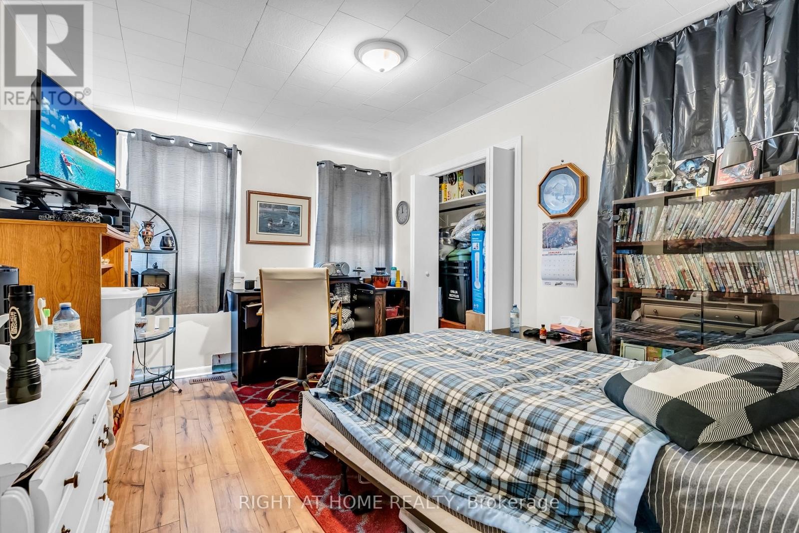 












32 MATCHEDASH STREET N

,
Orillia,




Ontario
L3V4T5

