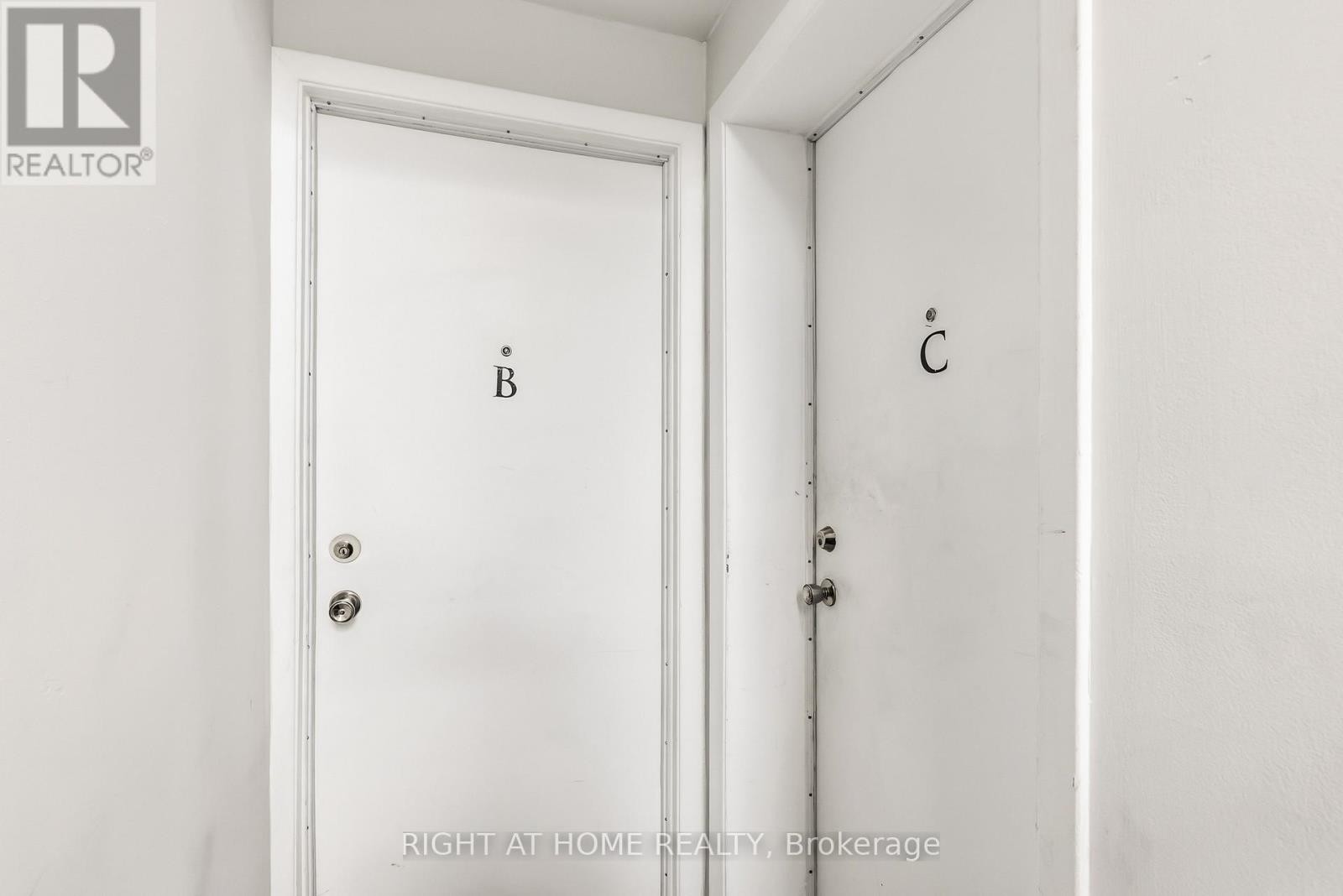 












32 MATCHEDASH STREET N

,
Orillia,




Ontario
L3V4T5

