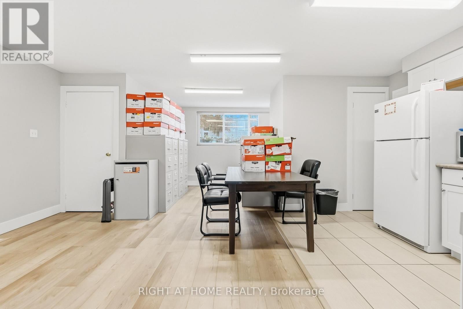 












32 MATCHEDASH STREET N

,
Orillia,




Ontario
L3V4T5

