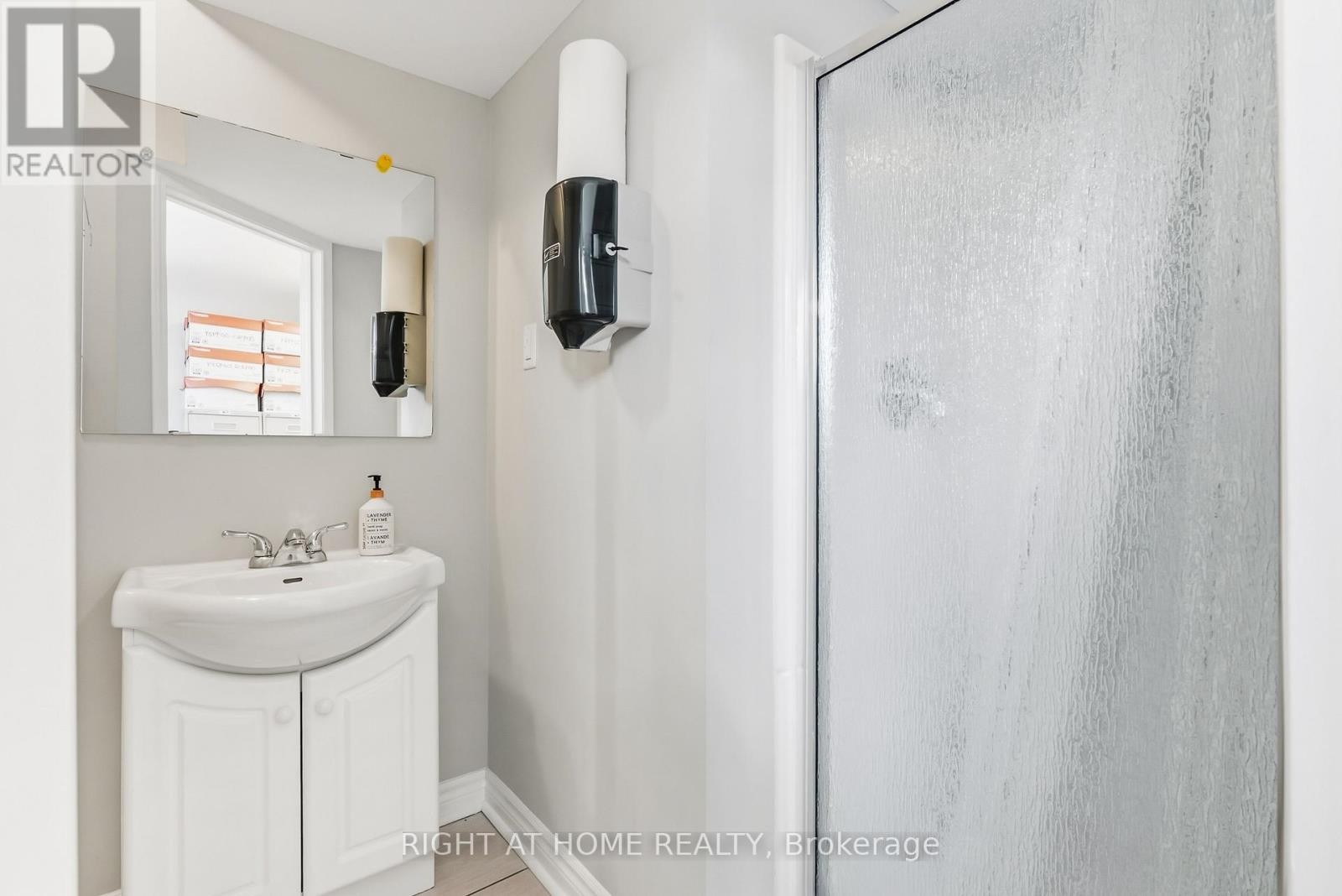 












32 MATCHEDASH STREET N

,
Orillia,




Ontario
L3V4T5

