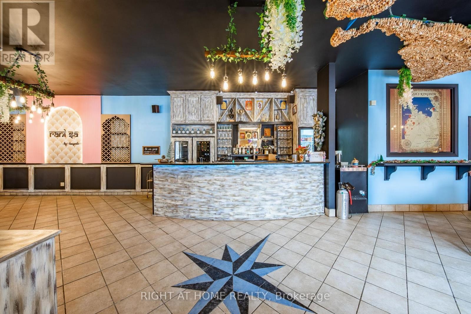 












345 KING STREET

,
Midland,




Ontario
L4R3M7

