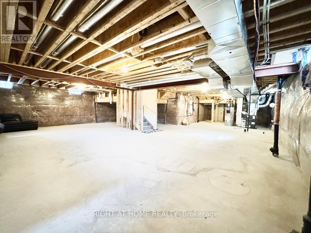 












6 DAISY STREET

,
Springwater (Midhurst),




Ontario
L9X2C5

