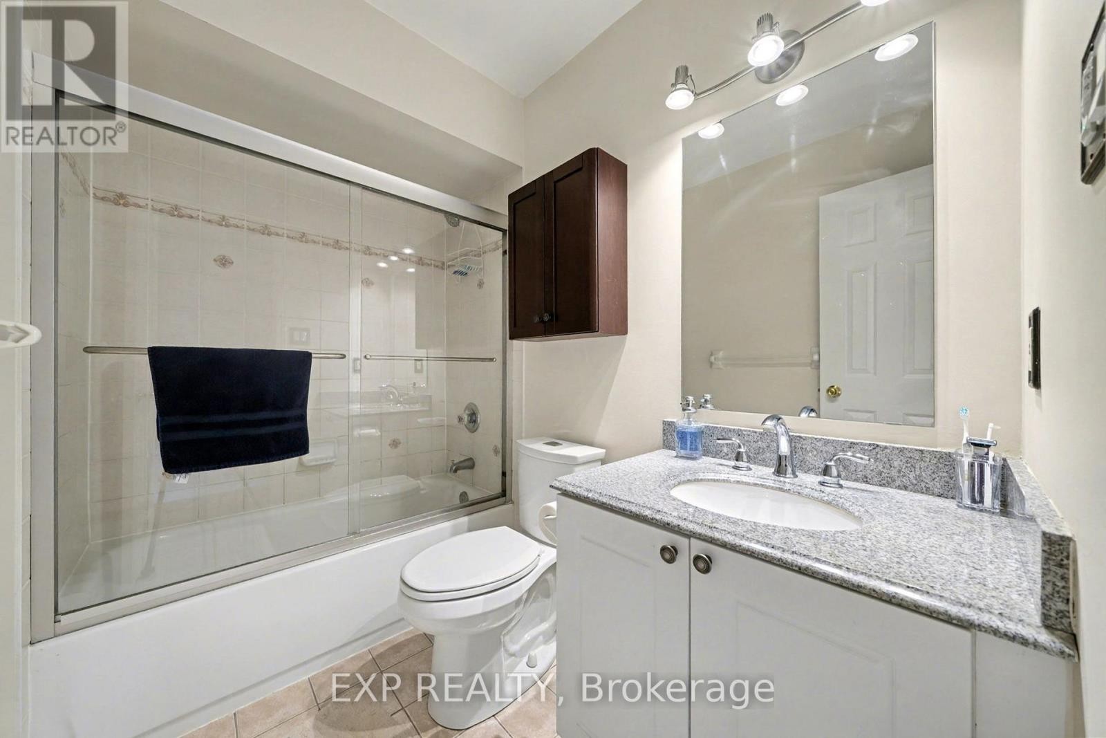 












56 HAWTHORNE CRESCENT

,
Barrie (Ardagh),




Ontario
L4N9Y7

