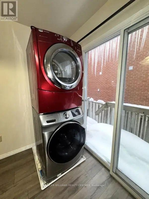 












UPPER - 51 MCDOUGALL DRIVE

,
Barrie (West Bayfield),




Ontario
L4N7H7

