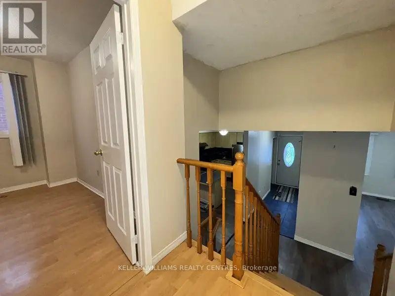 












UPPER - 51 MCDOUGALL DRIVE

,
Barrie (West Bayfield),




Ontario
L4N7H7

