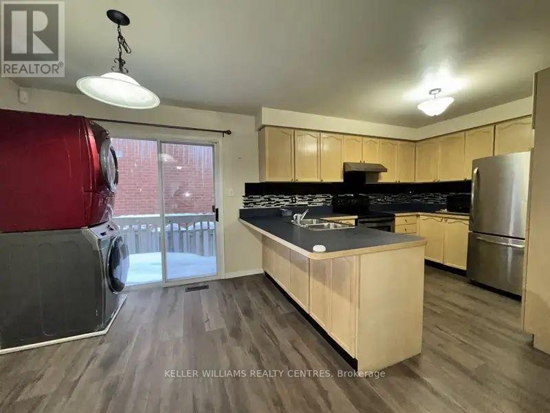 












UPPER - 51 MCDOUGALL DRIVE

,
Barrie (West Bayfield),




Ontario
L4N7H7

