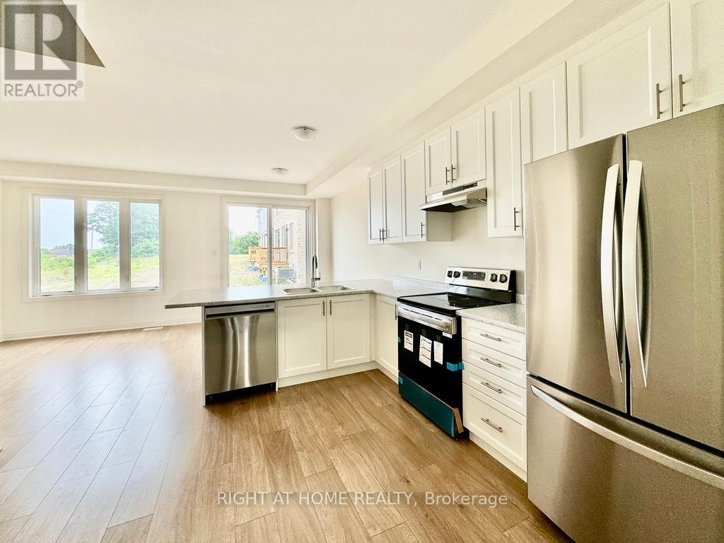 












107 SAGEWOOD AVENUE

,
Barrie (Painswick South),




Ontario
L9J0K5

