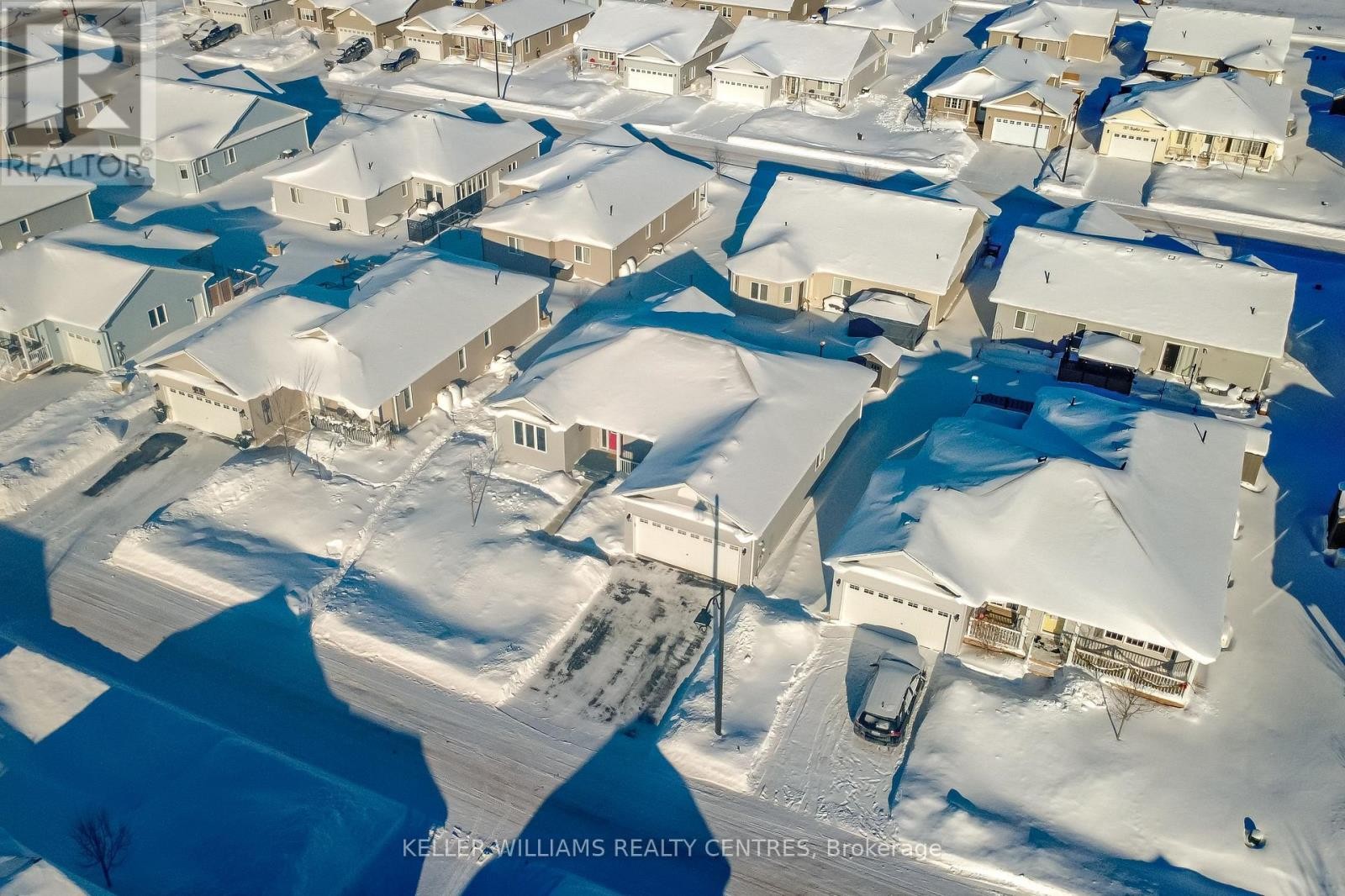 












10 SINCLAIR CRESCENT

,
Ramara (Atherley),




Ontario
L3V8K1

