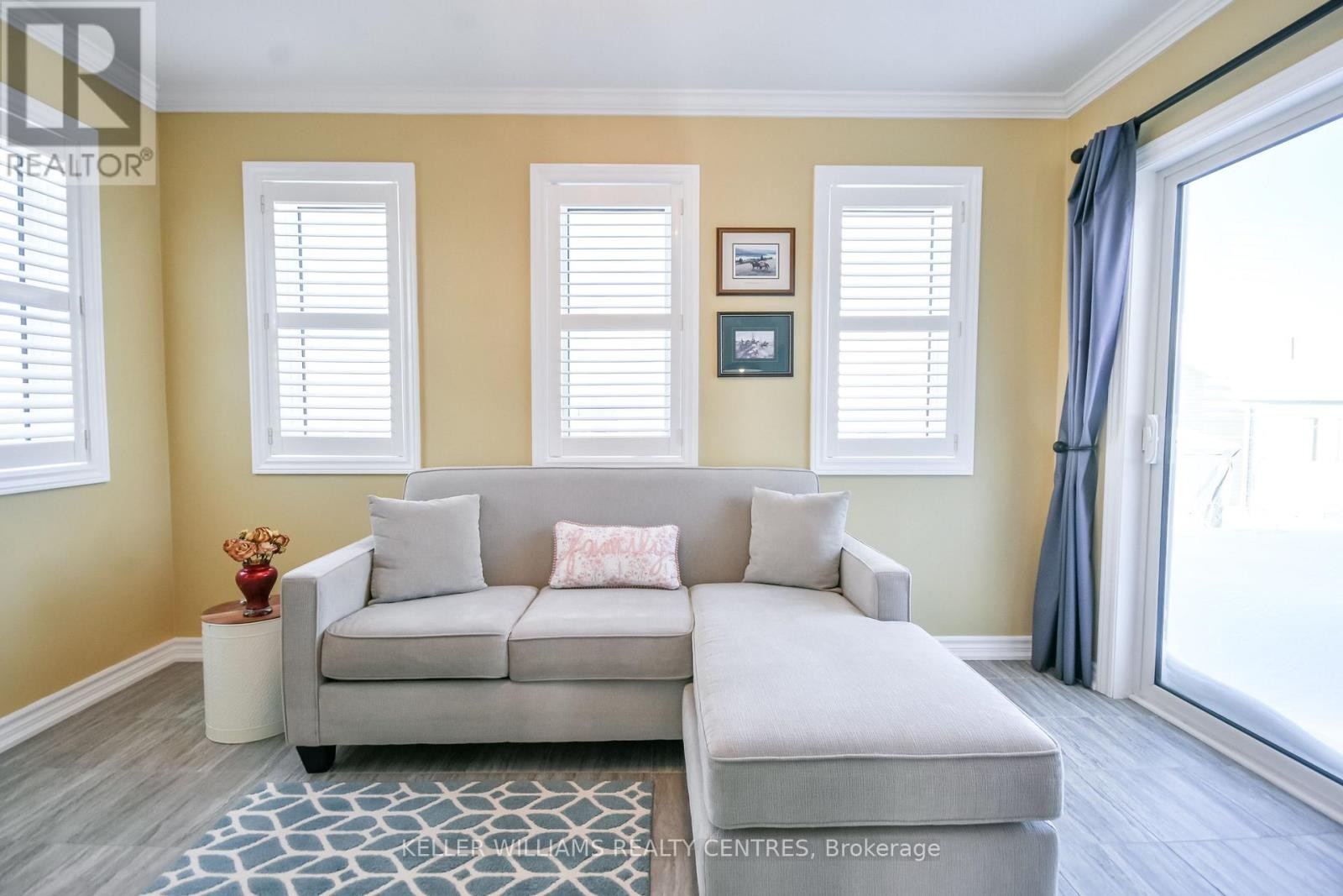 












10 SINCLAIR CRESCENT

,
Ramara (Atherley),




Ontario
L3V8K1

