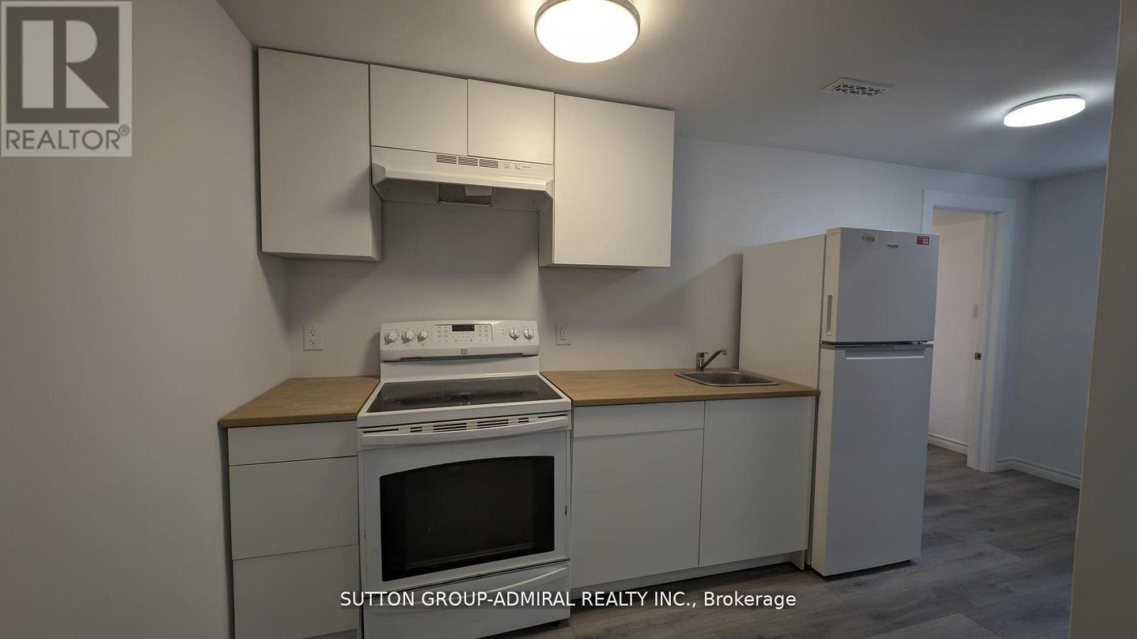 












113 HURST DRIVE

,
Barrie (Bayshore),




Ontario
L4N8K9

