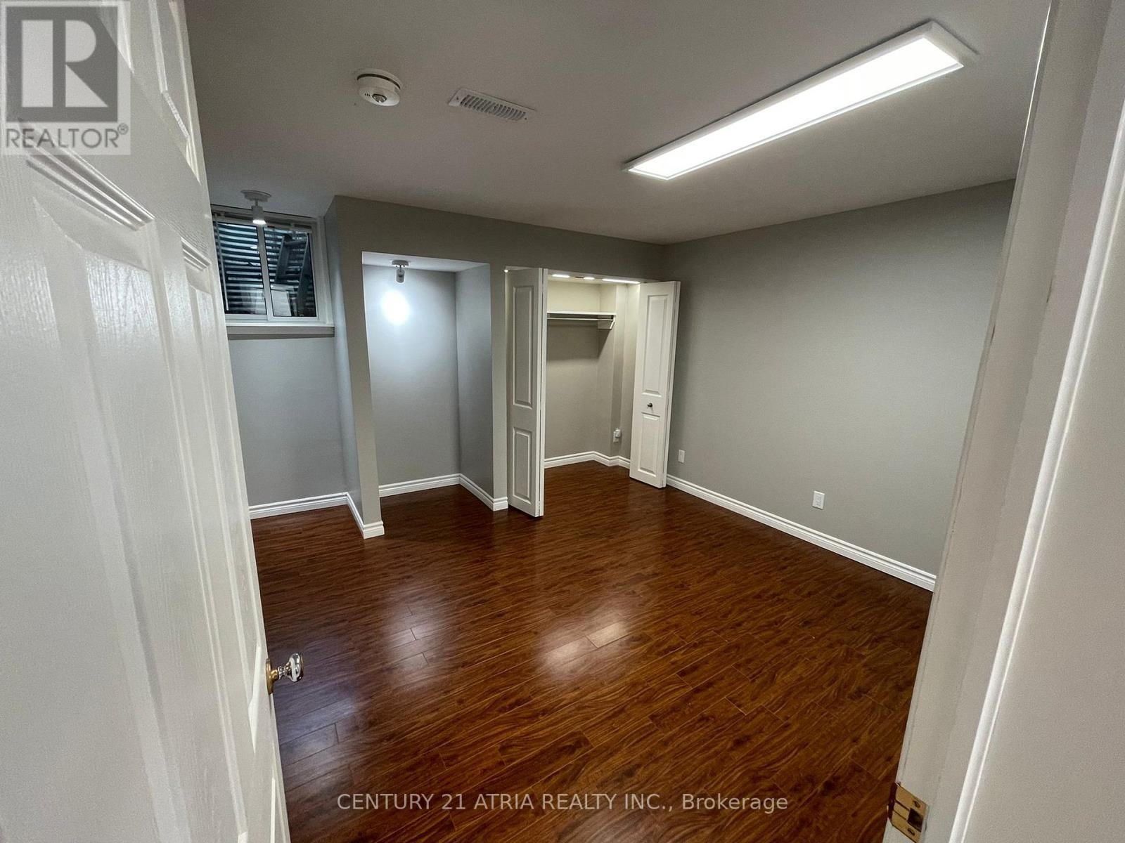 












#BSMT - 97 SHIRLEY AVENUE

,
Barrie (Sunnidale),




Ontario
L4N1N3

