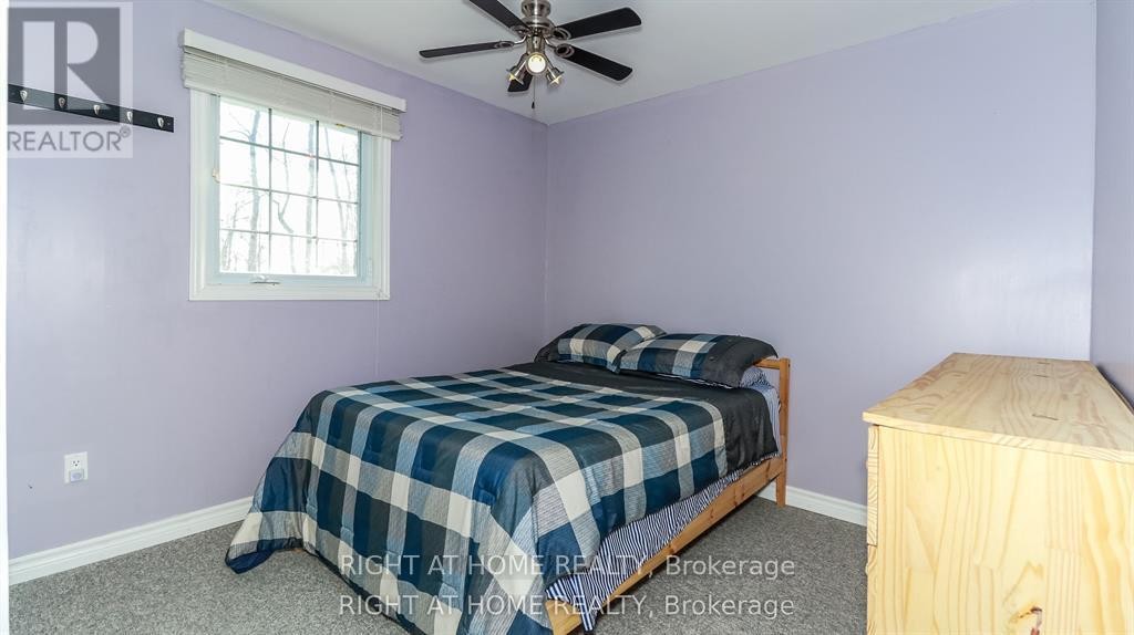 












20 LONG POINT ROAD

,
Tay (Waubaushene),




Ontario
L0K2C0

