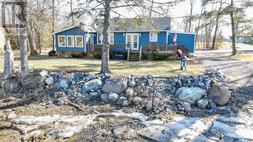 












20 LONG POINT ROAD

,
Tay (Waubaushene),




Ontario
L0K2C0

