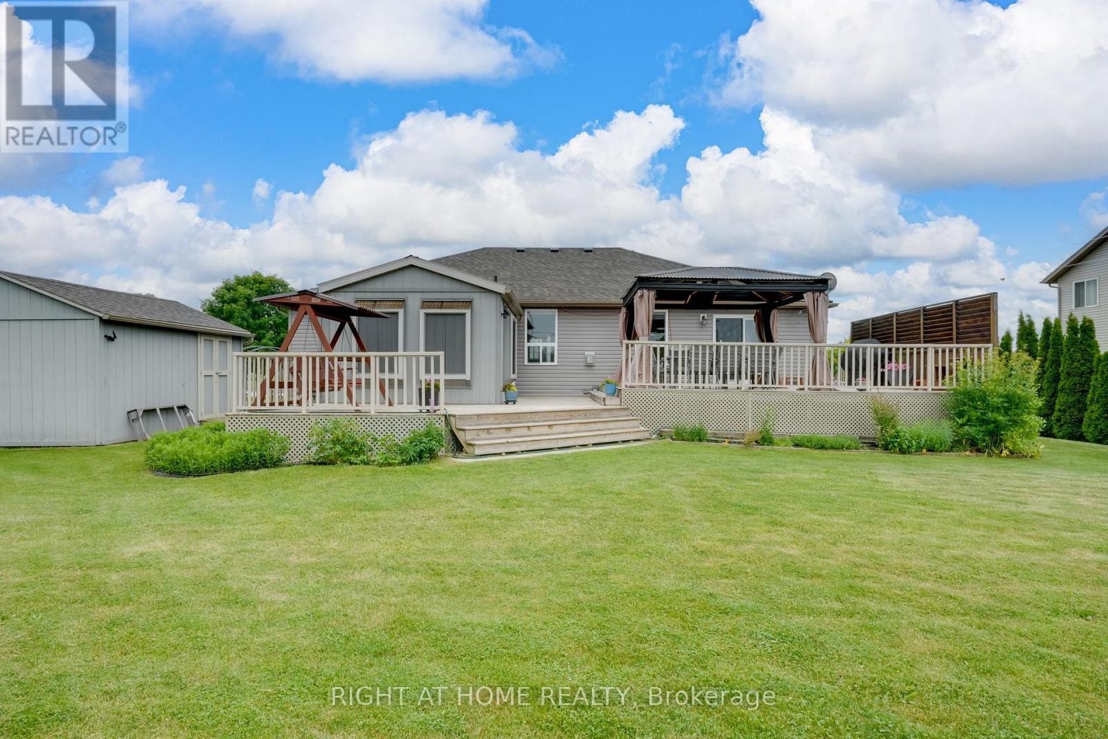 












16 O'NEILL CIRCLE

,
Springwater (Phelpston),




Ontario
L0L2K0

