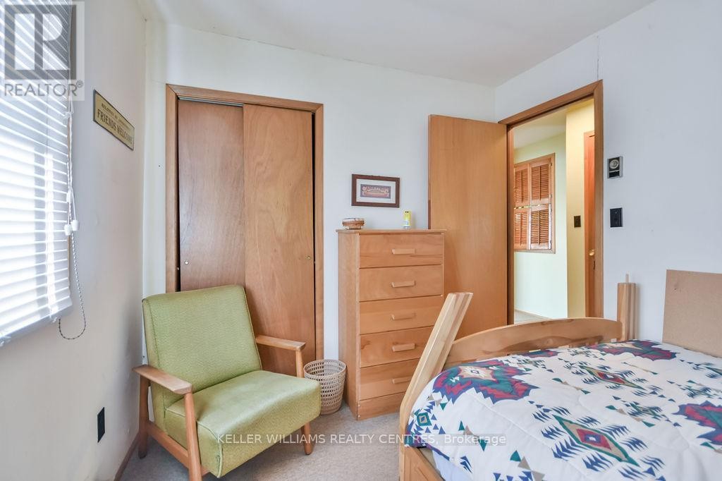 












379 CHAMPLAIN ROAD

,
Penetanguishene,




Ontario
L9M1S3

