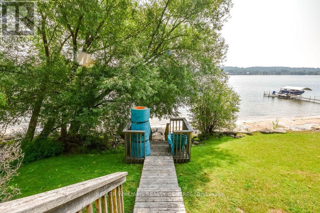 












379 CHAMPLAIN ROAD

,
Penetanguishene,




Ontario
L9M1S3

