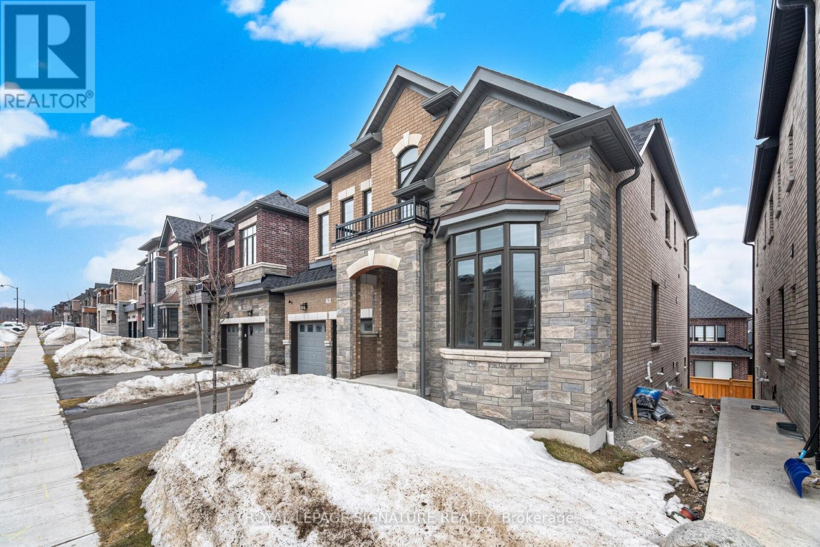 












78 BEARBERRY ROAD

,
Springwater (Midhurst),




Ontario
L9X2C9


