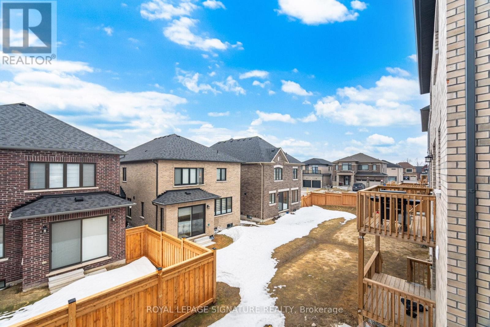 












78 BEARBERRY ROAD

,
Springwater (Midhurst),




Ontario
L9X2C9

