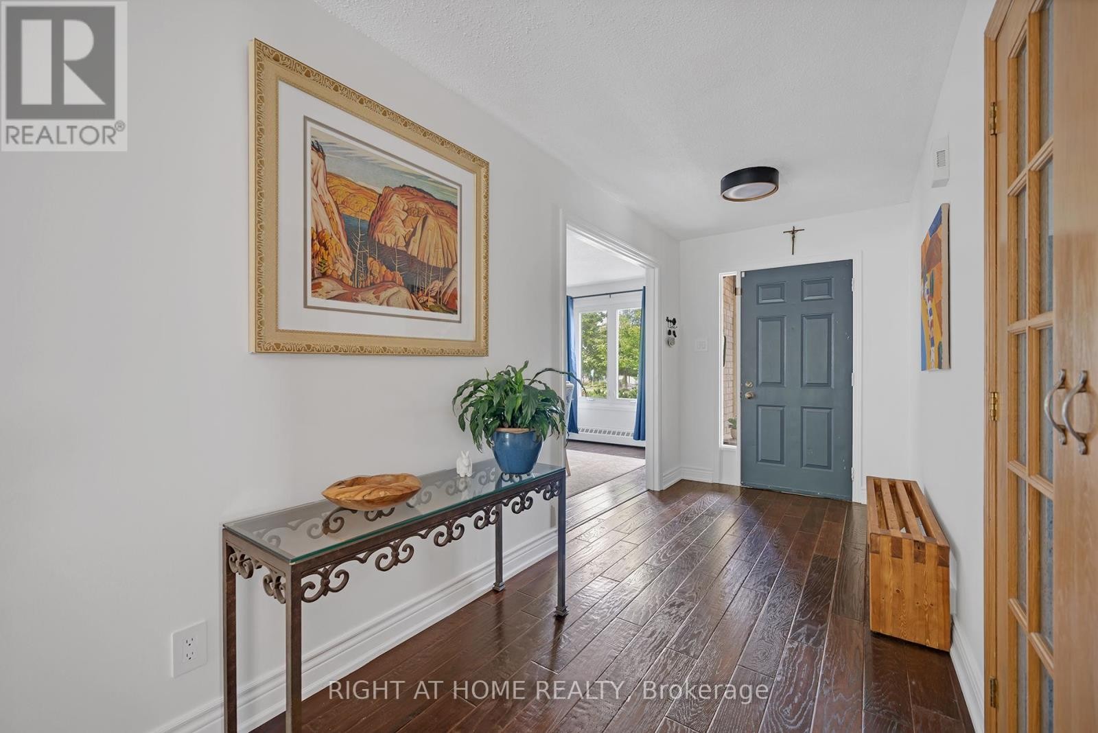 












361 HICKLING TRAIL

,
Barrie (Grove East),




Ontario
L4M6A4

