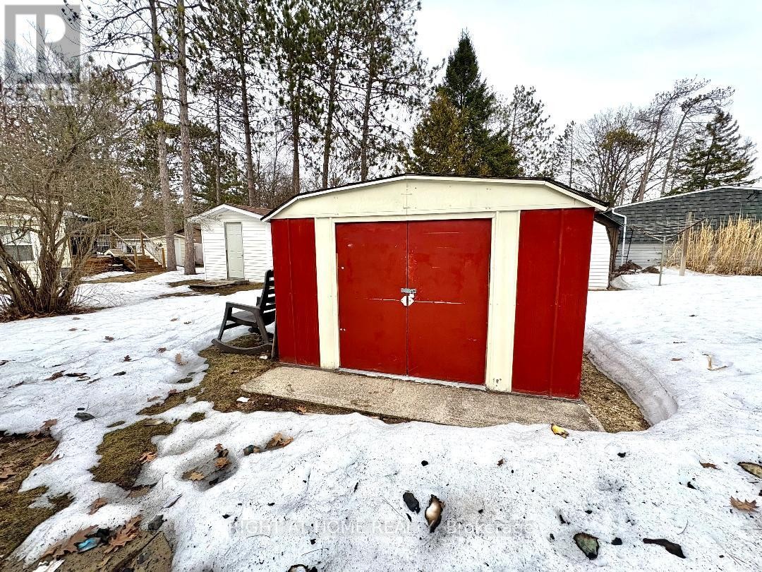 












14 SINCLAIR AVENUE S

,
Wasaga Beach,




Ontario
L9Z1K3

