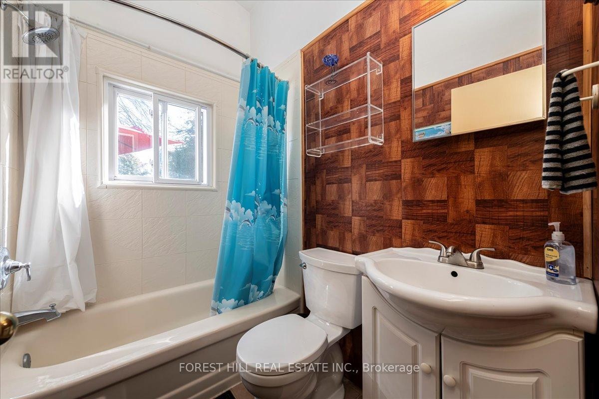 












67 LAKE AVENUE

,
Ramara,




Ontario
L0K1B0

