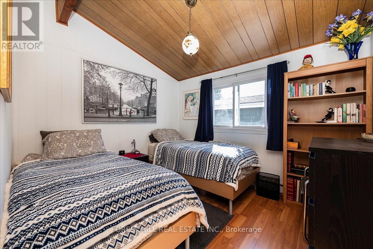 












67 LAKE AVENUE

,
Ramara,




Ontario
L0K1B0

