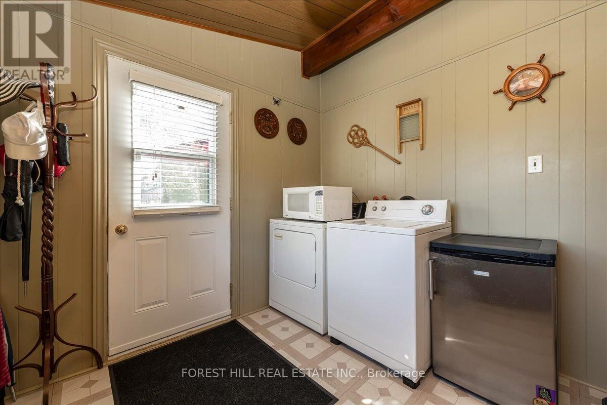 












67 LAKE AVENUE

,
Ramara,




Ontario
L0K1B0

