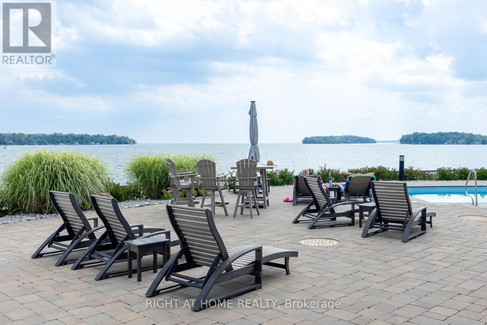 












705 - 90 ORCHARD POINT ROAD

,
Orillia,




Ontario
L3V8K4

