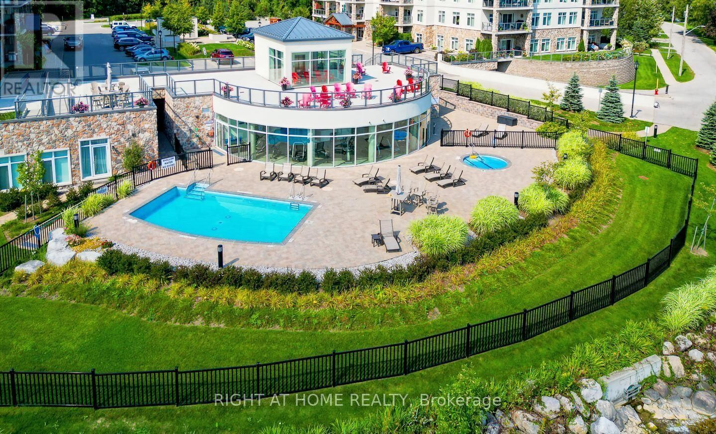 












705 - 90 ORCHARD POINT ROAD

,
Orillia,




Ontario
L3V8K4

