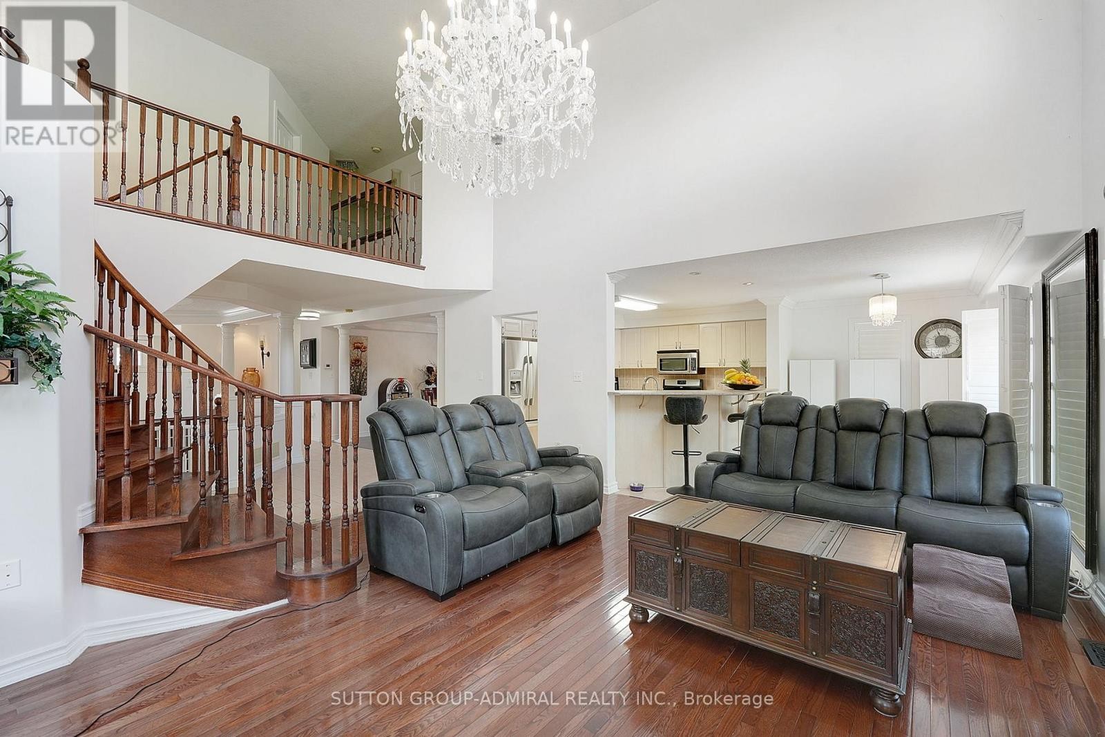 












46 BALMORAL PLACE

,
Barrie (Innis-Shore),




Ontario
L4N0Y9

