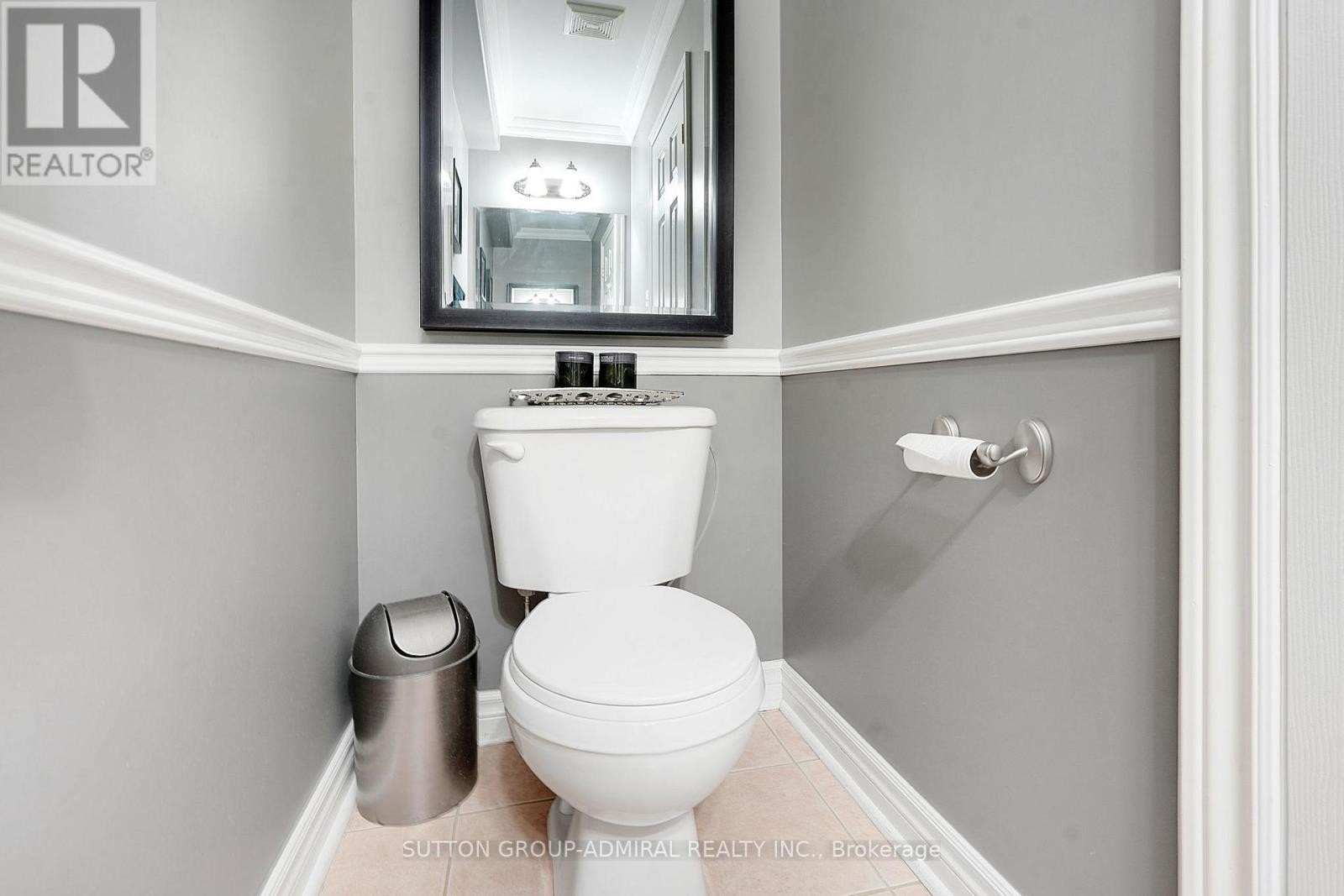 












46 BALMORAL PLACE

,
Barrie (Innis-Shore),




Ontario
L4N0Y9

