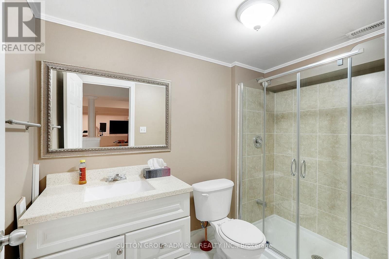












46 BALMORAL PLACE

,
Barrie (Innis-Shore),




Ontario
L4N0Y9

