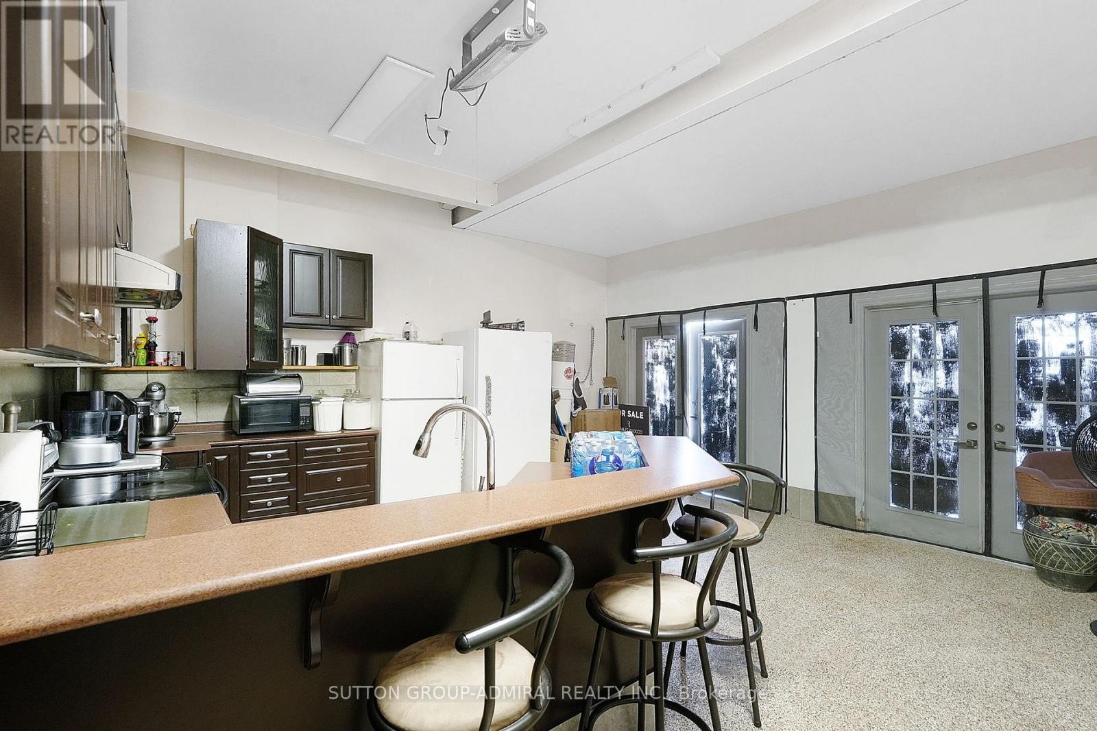 












46 BALMORAL PLACE

,
Barrie (Innis-Shore),




Ontario
L4N0Y9

