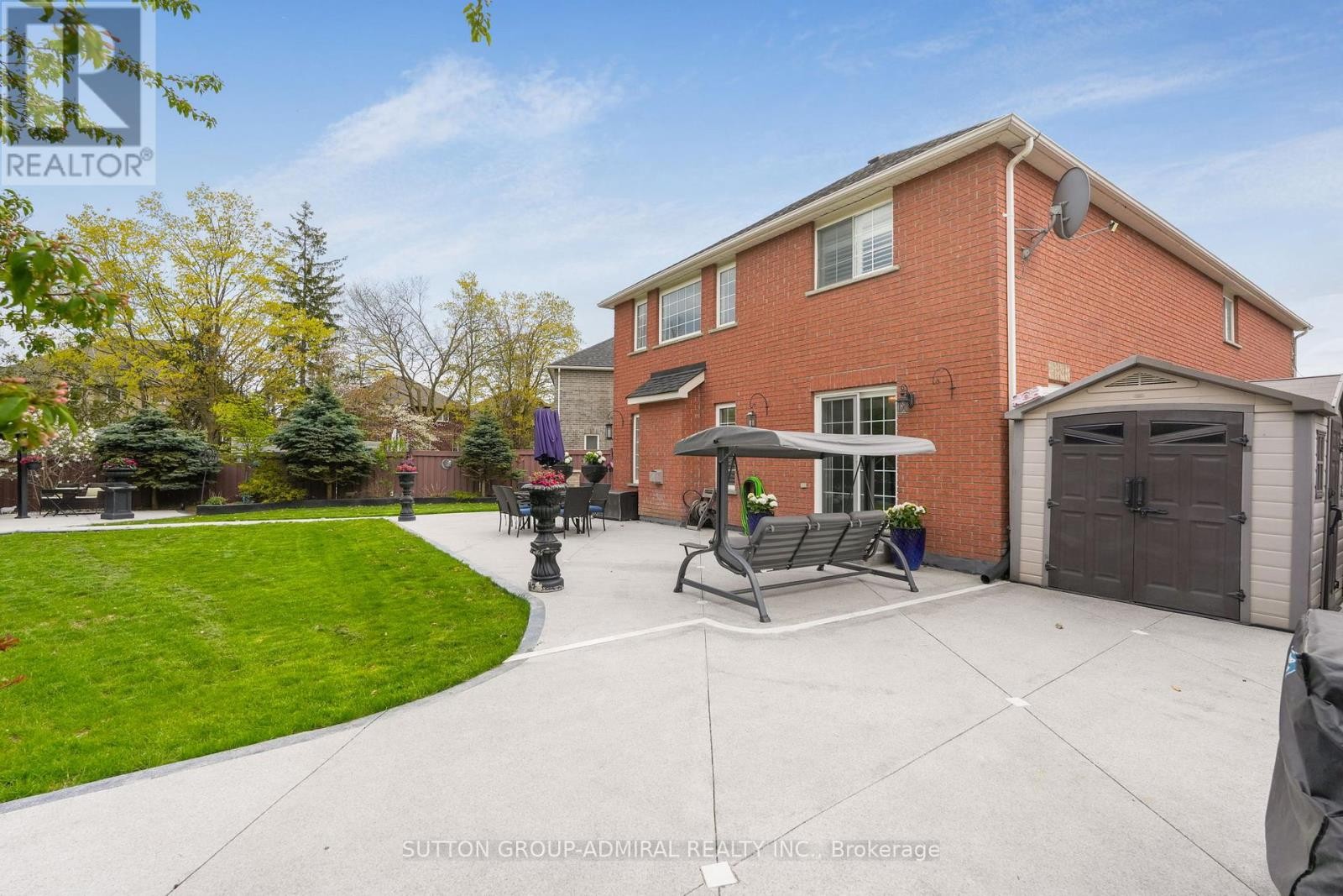 












46 BALMORAL PLACE

,
Barrie (Innis-Shore),




Ontario
L4N0Y9

