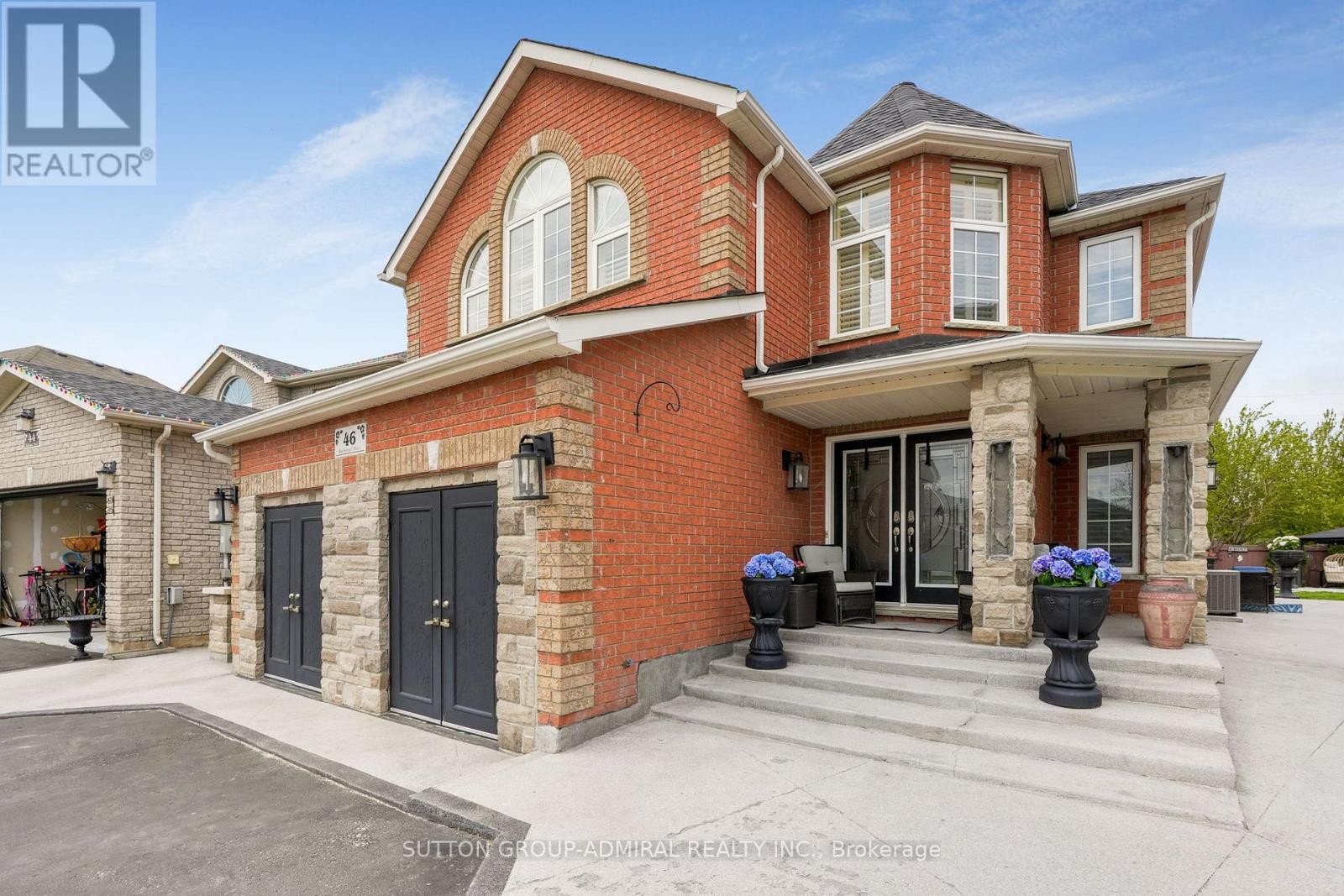 












46 BALMORAL PLACE

,
Barrie (Innis-Shore),




Ontario
L4N0Y9

