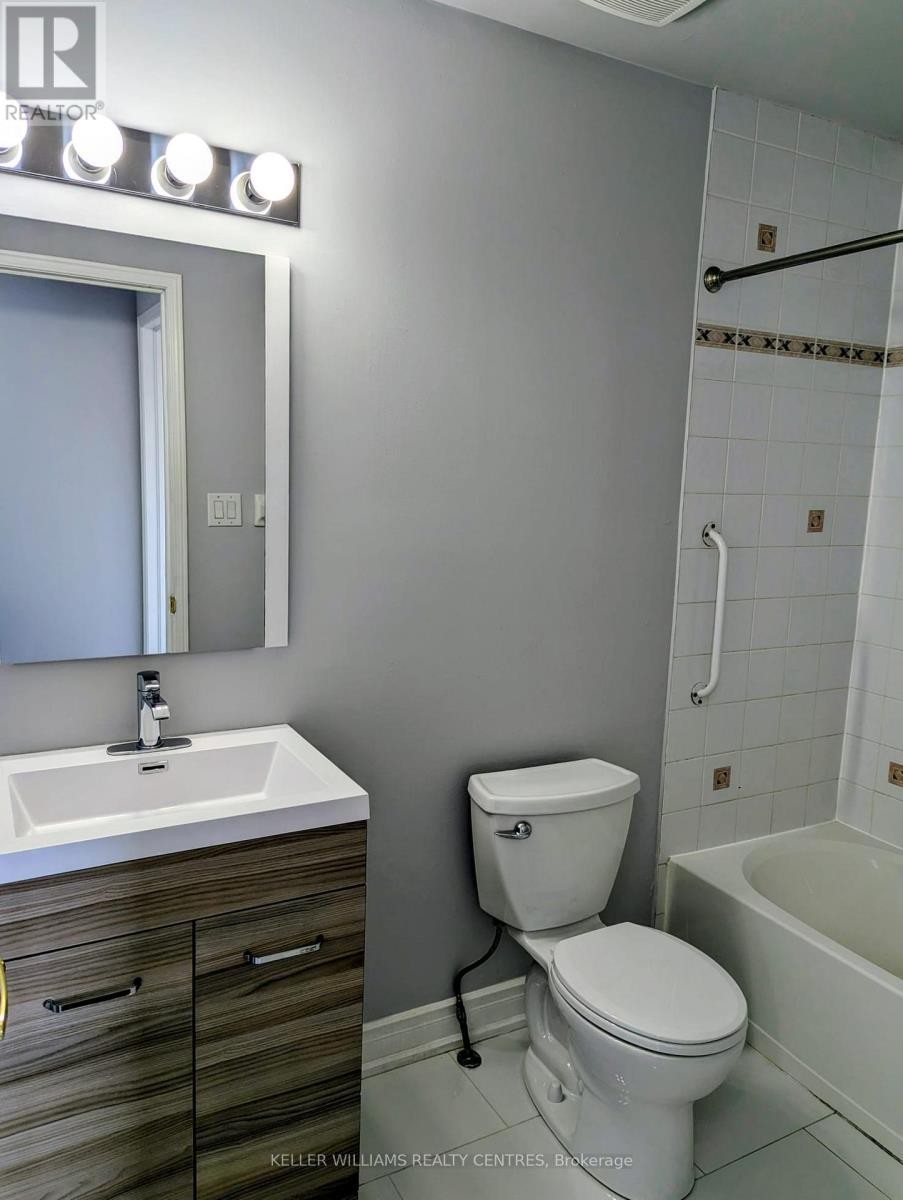 












UPPER - 152 MADELAINE DRIVE

,
Barrie (Painswick South),




Ontario
L4N0N1

