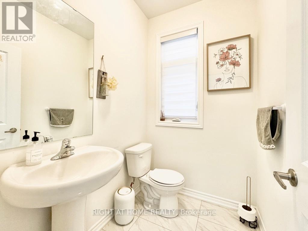 












79 CALYPSO AVENUE

,
Springwater (Midhurst),




Ontario
L9X2C5


