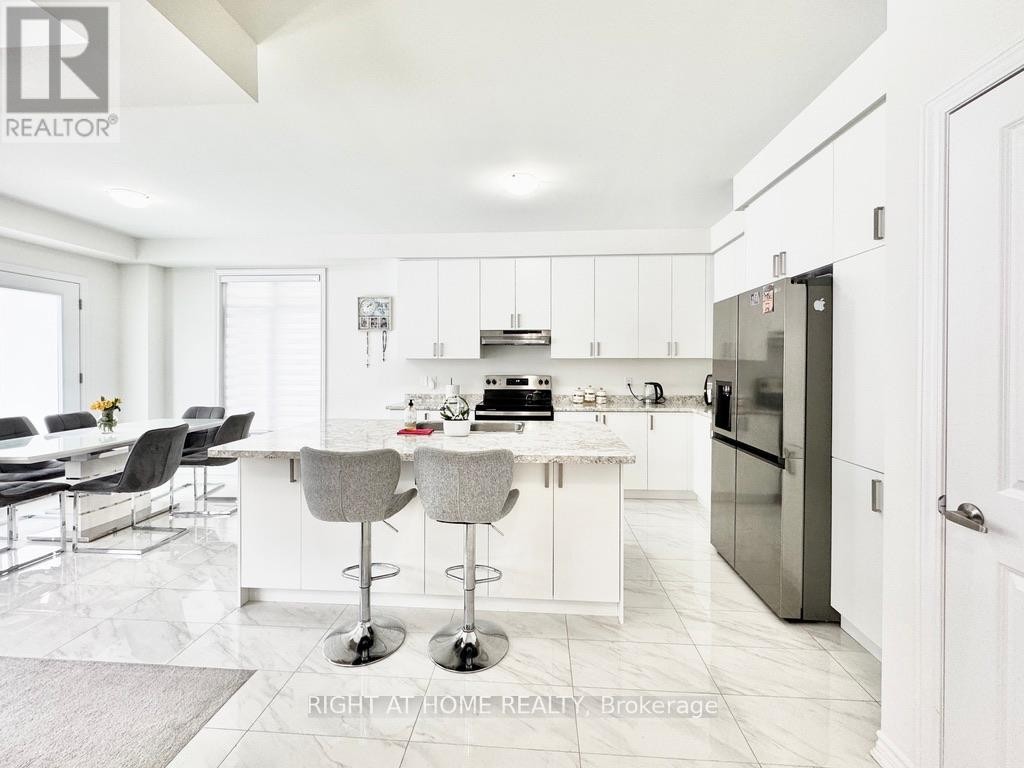 












79 CALYPSO AVENUE

,
Springwater (Midhurst),




Ontario
L9X2C5

