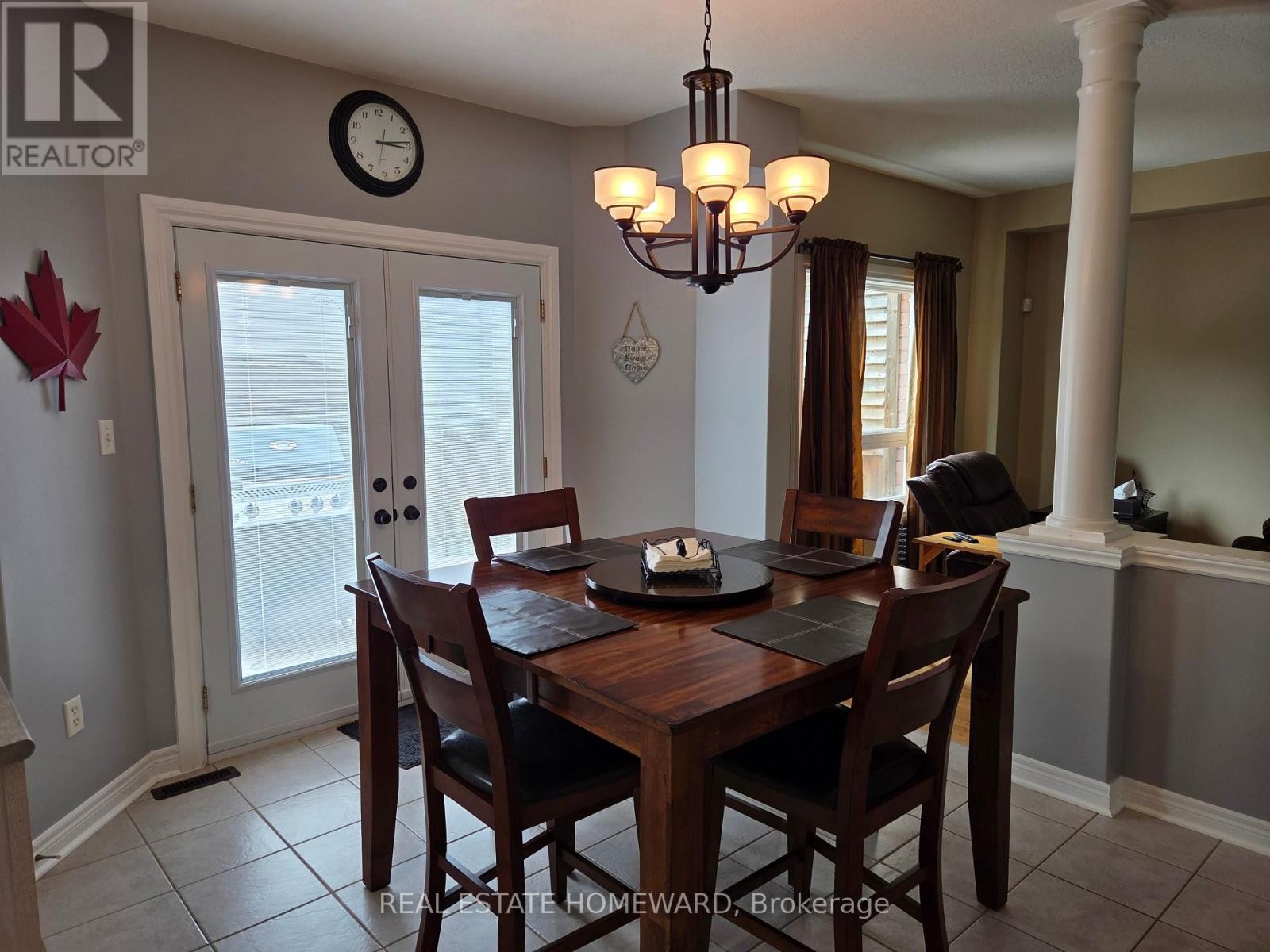 












139 BIRKHALL PLACE

,
Barrie (Innis-Shore),




Ontario
L4N0K7

