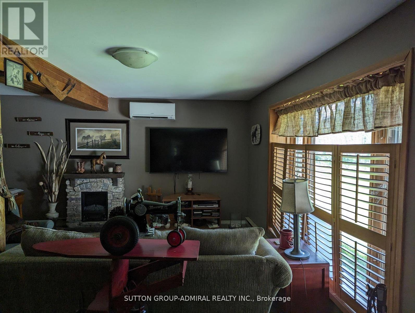 












227005 BRENTHA ROAD

,
Englehart (Central Timiskaming),







Ontario
P0J1H0


