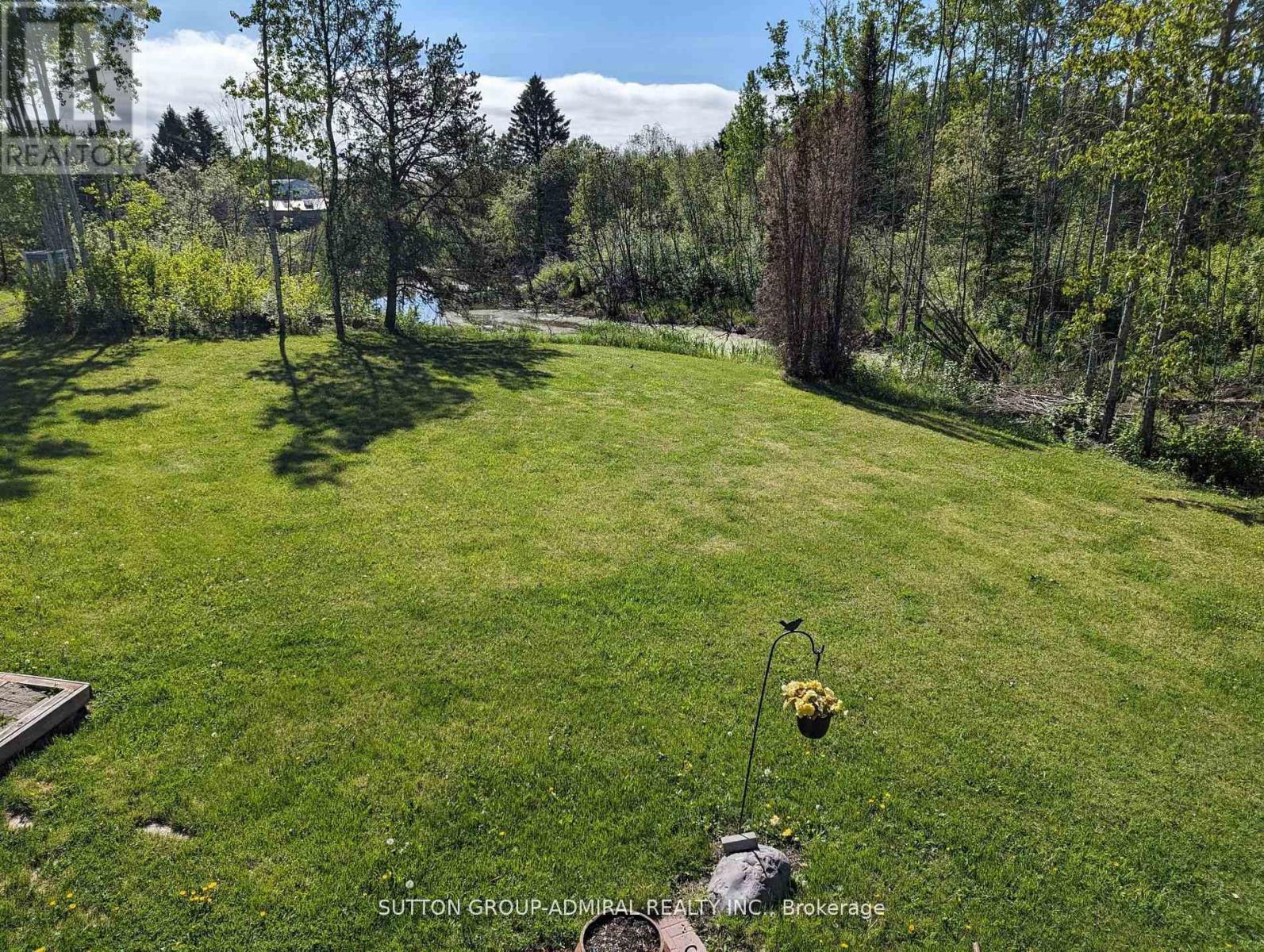 












227005 BRENTHA ROAD

,
Englehart (Central Timiskaming),







Ontario
P0J1H0

