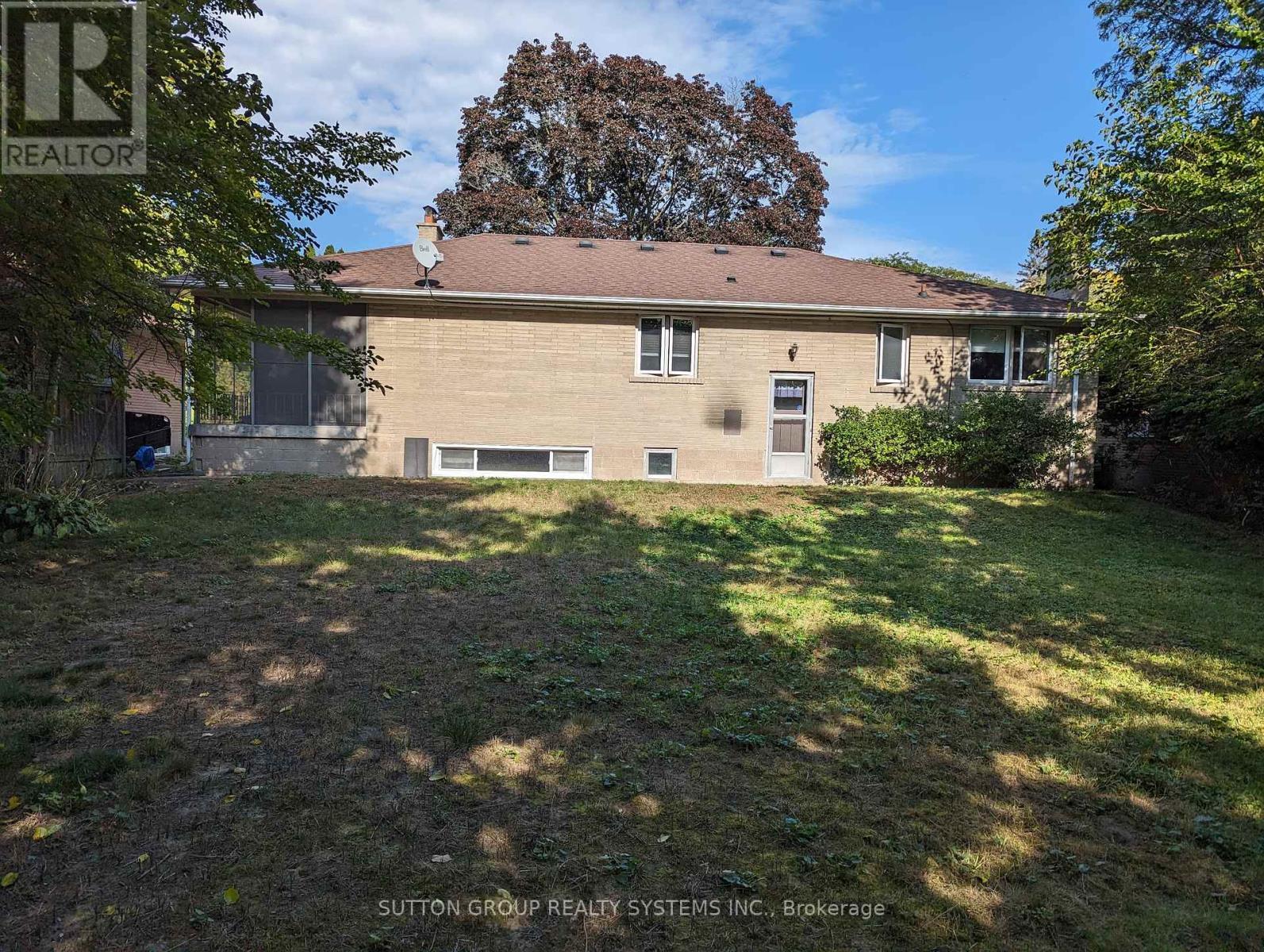 












1292 TWIN OAKS DELL

,
Mississauga,




Ontario
L5H3J8


