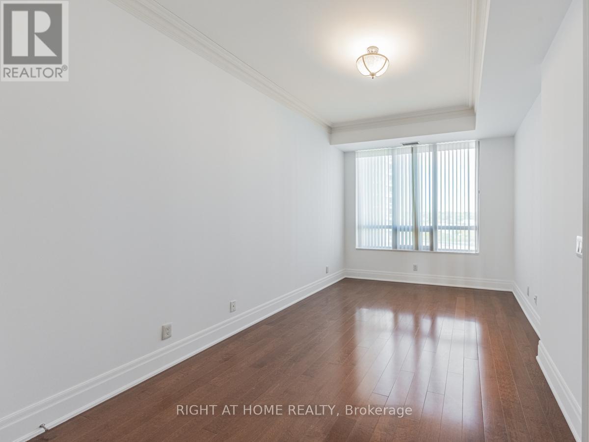












LPH19 - 2095 LAKE SHORE BOULEVARD W

,
Toronto (Mimico),




Ontario
M8V4G4

