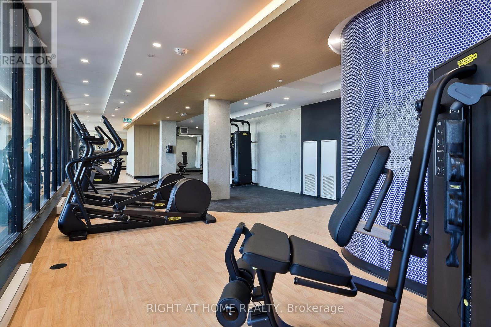 












604 - 2720 DUNDAS STREET W

,
Toronto (Junction Area),




Ontario
M6P0C3

