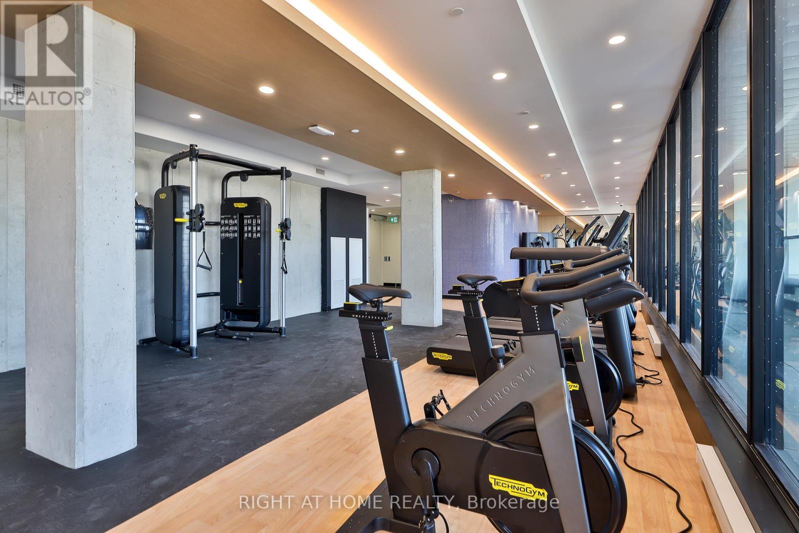 












604 - 2720 DUNDAS STREET W

,
Toronto (Junction Area),




Ontario
M6P0C3

