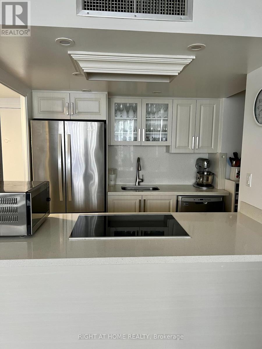 












1018 - 1333 BLOOR STREET

,
Mississauga (Applewood),




Ontario
L4Y3T6

