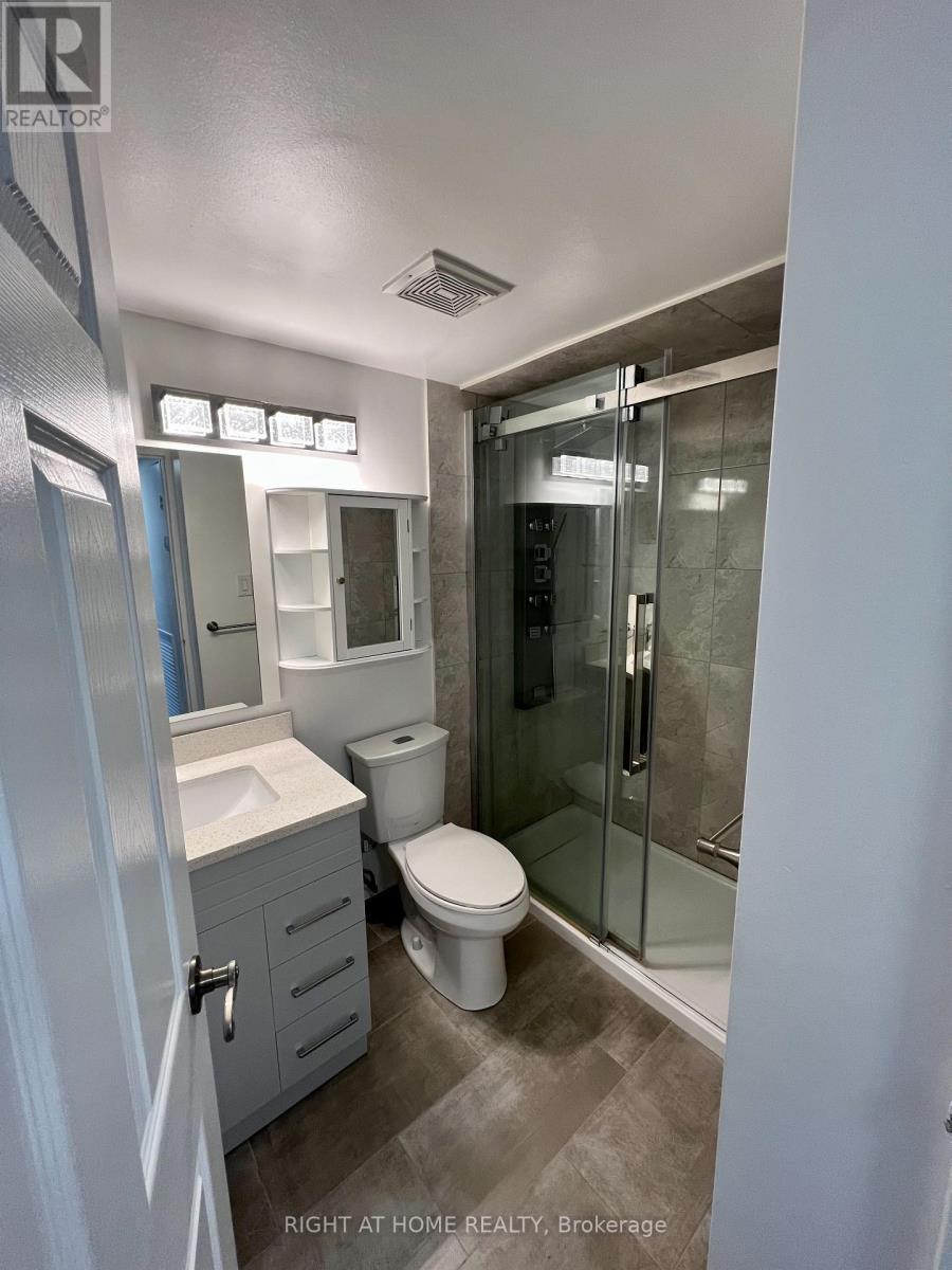 












1018 - 1333 BLOOR STREET

,
Mississauga (Applewood),




Ontario
L4Y3T6

