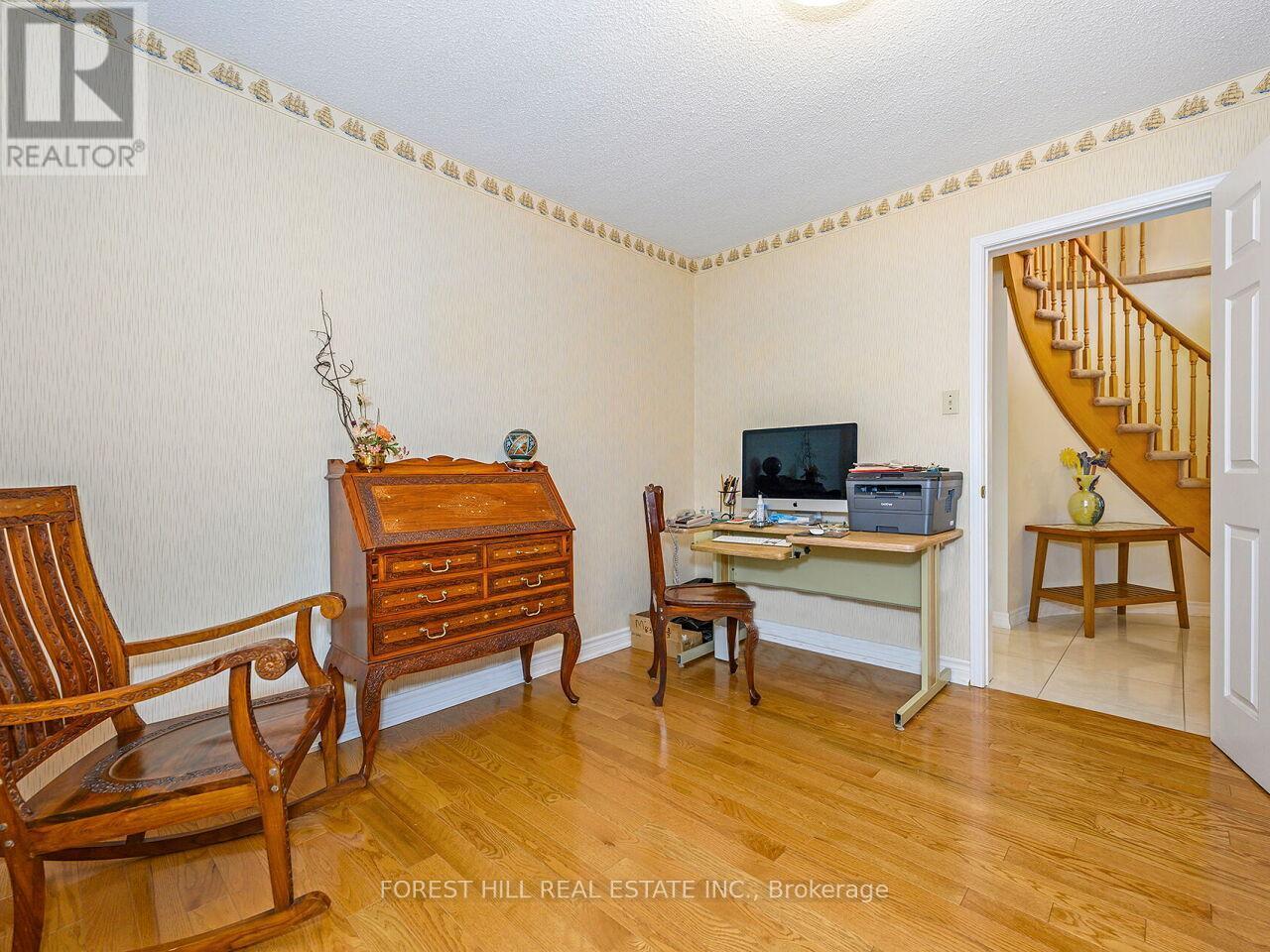 












57 NEWPORT STREET

,
Brampton (Westgate),




Ontario
L6S4N1

